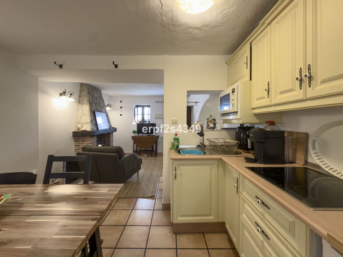 2 soverom Hus til salgs i Yunquera - € 85 000 (Ref: 9624180)