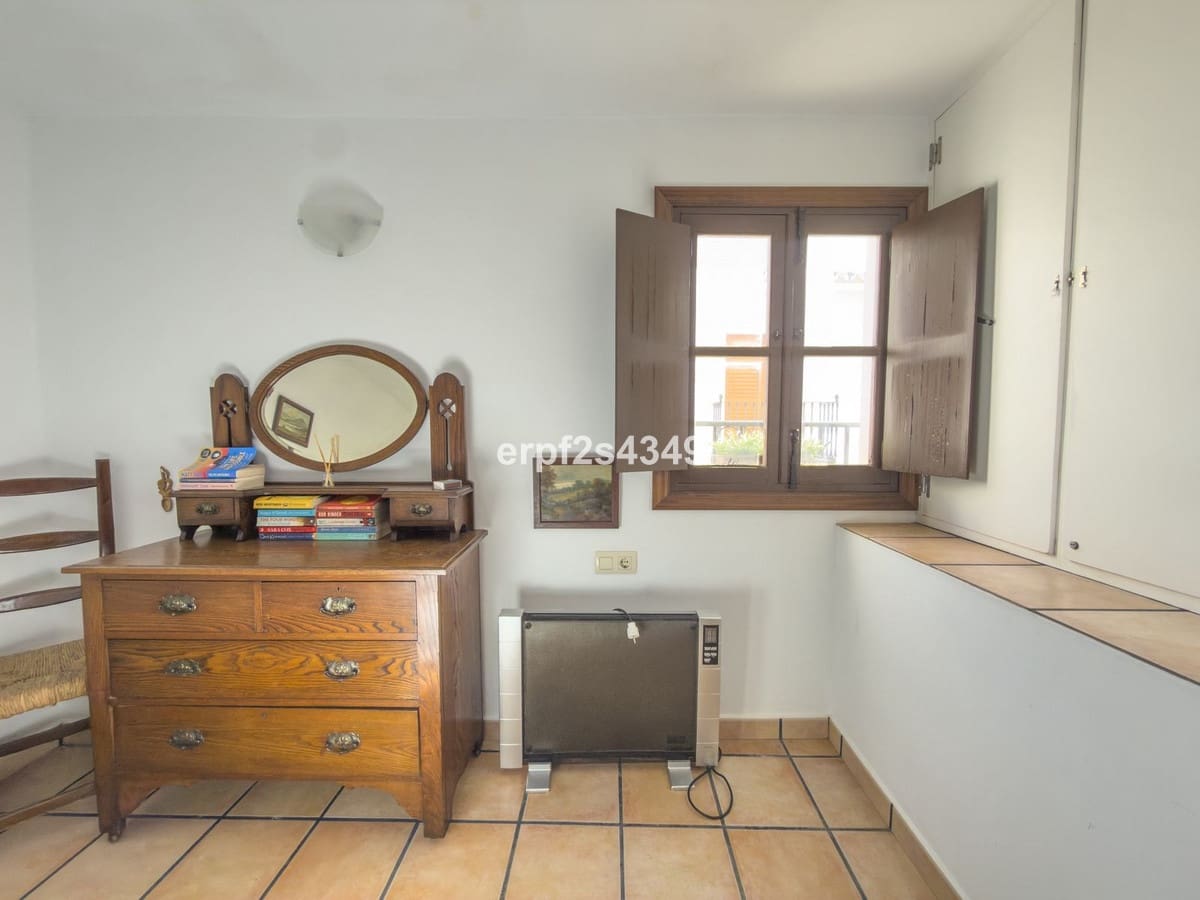 2 soverom Hus til salgs i Yunquera - € 85 000 (Ref: 9624180)