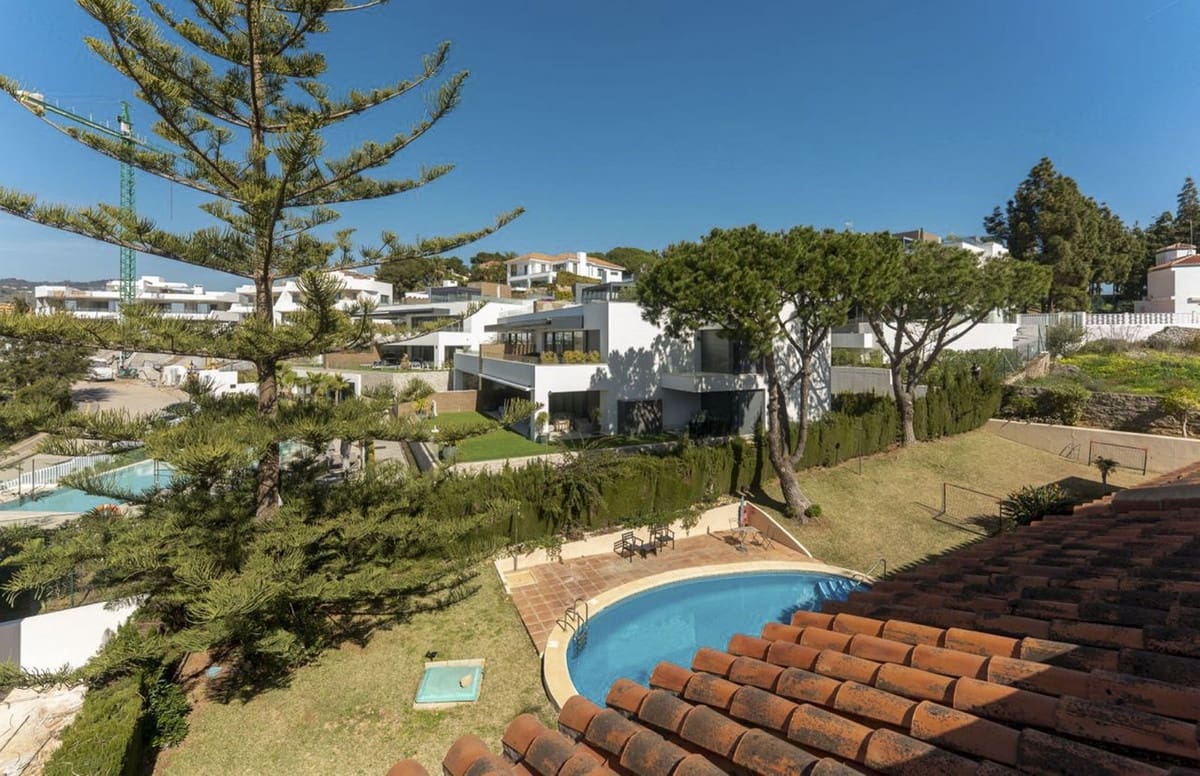 3 chambre Maison de Ville à vendre à Artola avec piscine - 739 000 € (Ref: 9656391)