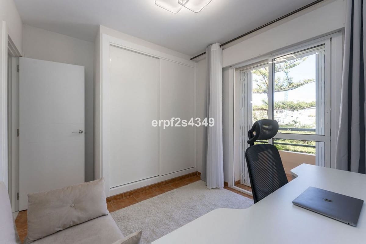 3 bedroom Townhouse for sale in Artola with pool - € 739,000 (Ref: 9656391)