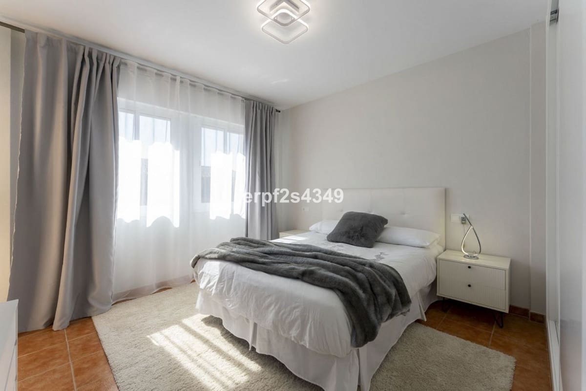 3 bedroom Townhouse for sale in Artola with pool - € 739,000 (Ref: 9656391)