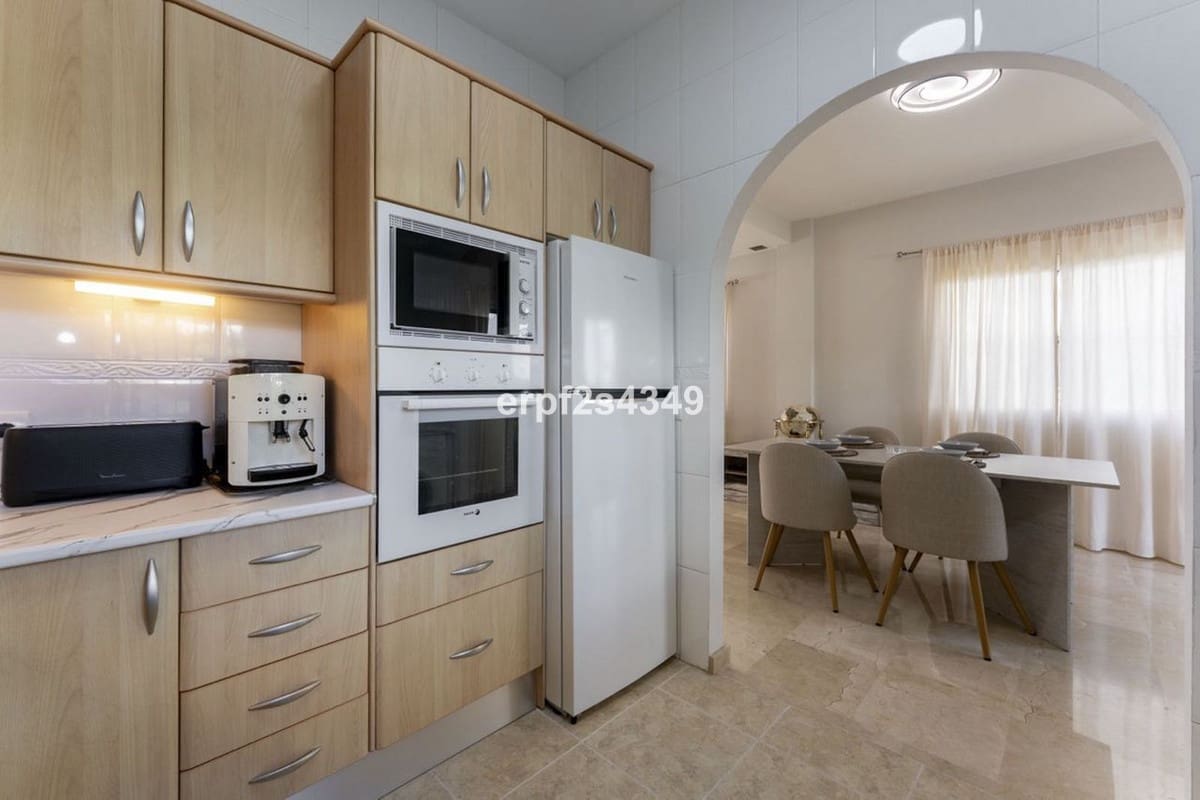 3 bedroom Townhouse for sale in Artola with pool - € 739,000 (Ref: 9656391)