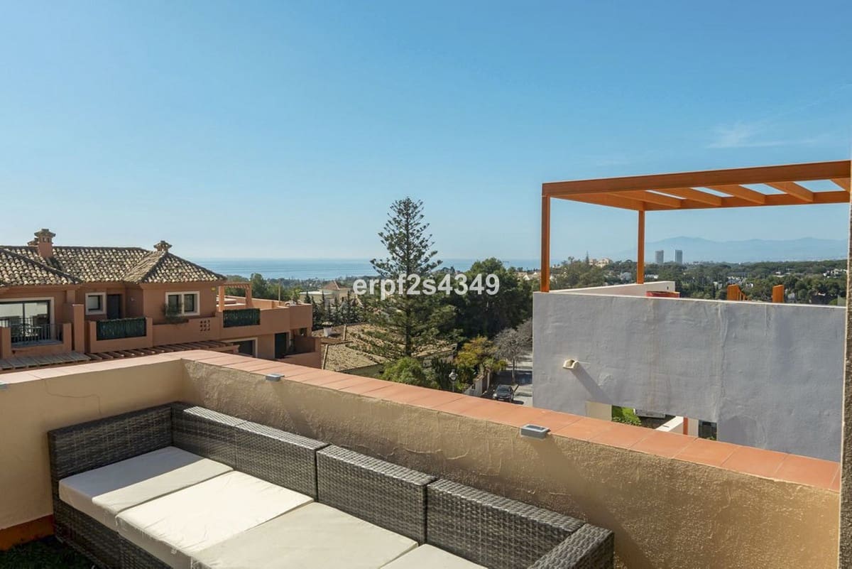 3 bedroom Townhouse for sale in Artola with pool - € 739,000 (Ref: 9656391)
