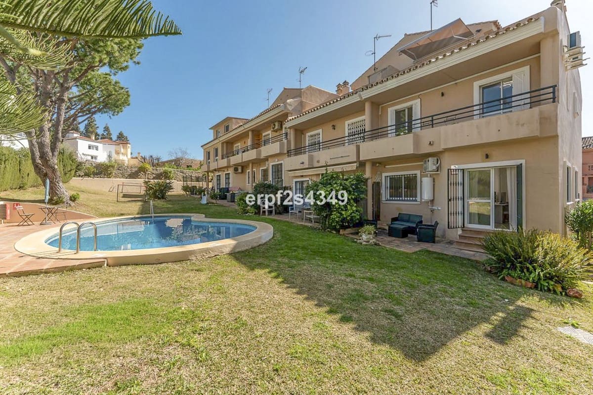 3 bedroom Townhouse for sale in Artola with pool - € 739,000 (Ref: 9656391)