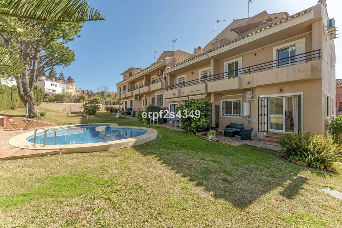 3 bedroom Townhouse for sale in Artola with pool - € 739,000 (Ref: 9656391)