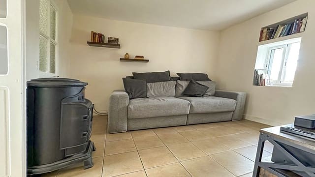 2 bedroom Townhouse for sale in El Burgo - € 48,000 (Ref: 9665138)