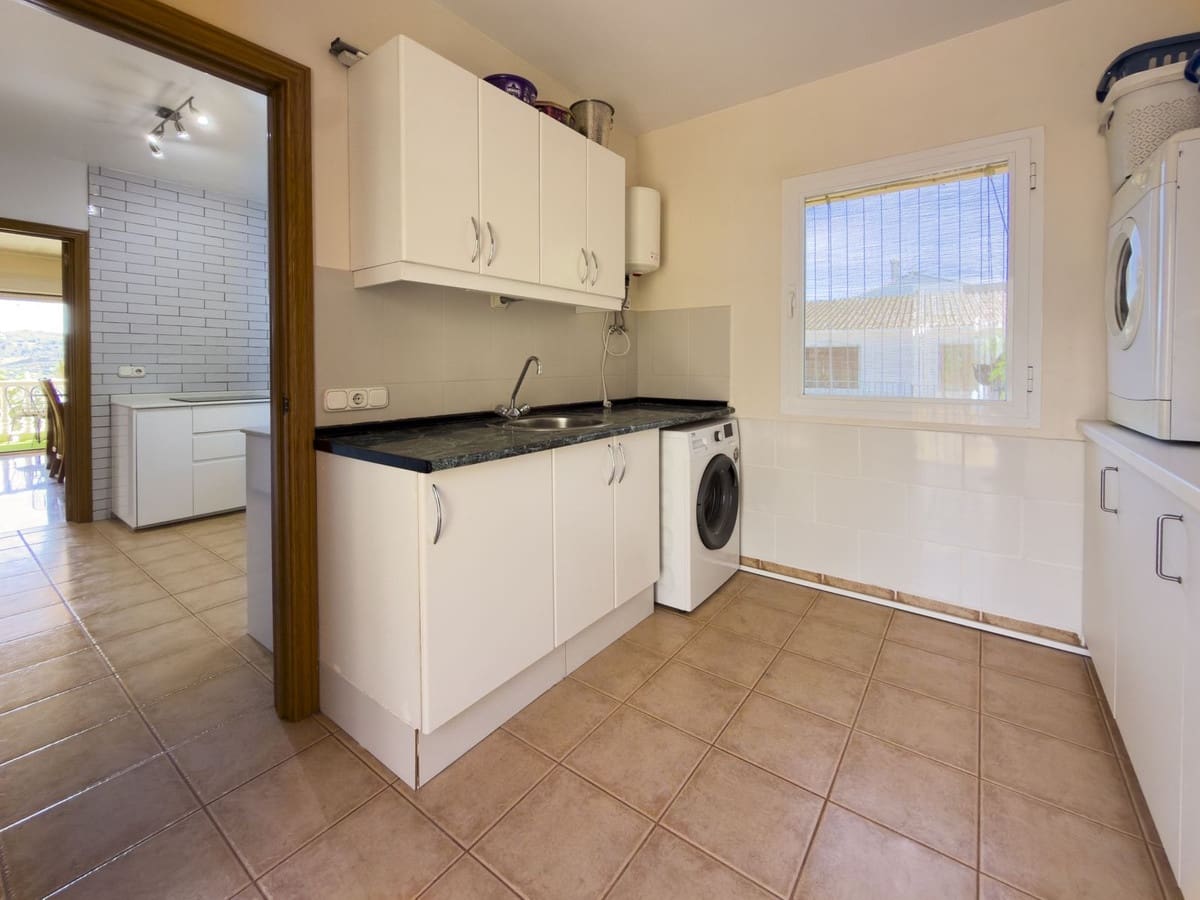 5 slaapkamer Villa te koop in Coin met zwembad garage - € 725.000 (Ref: 9787877)