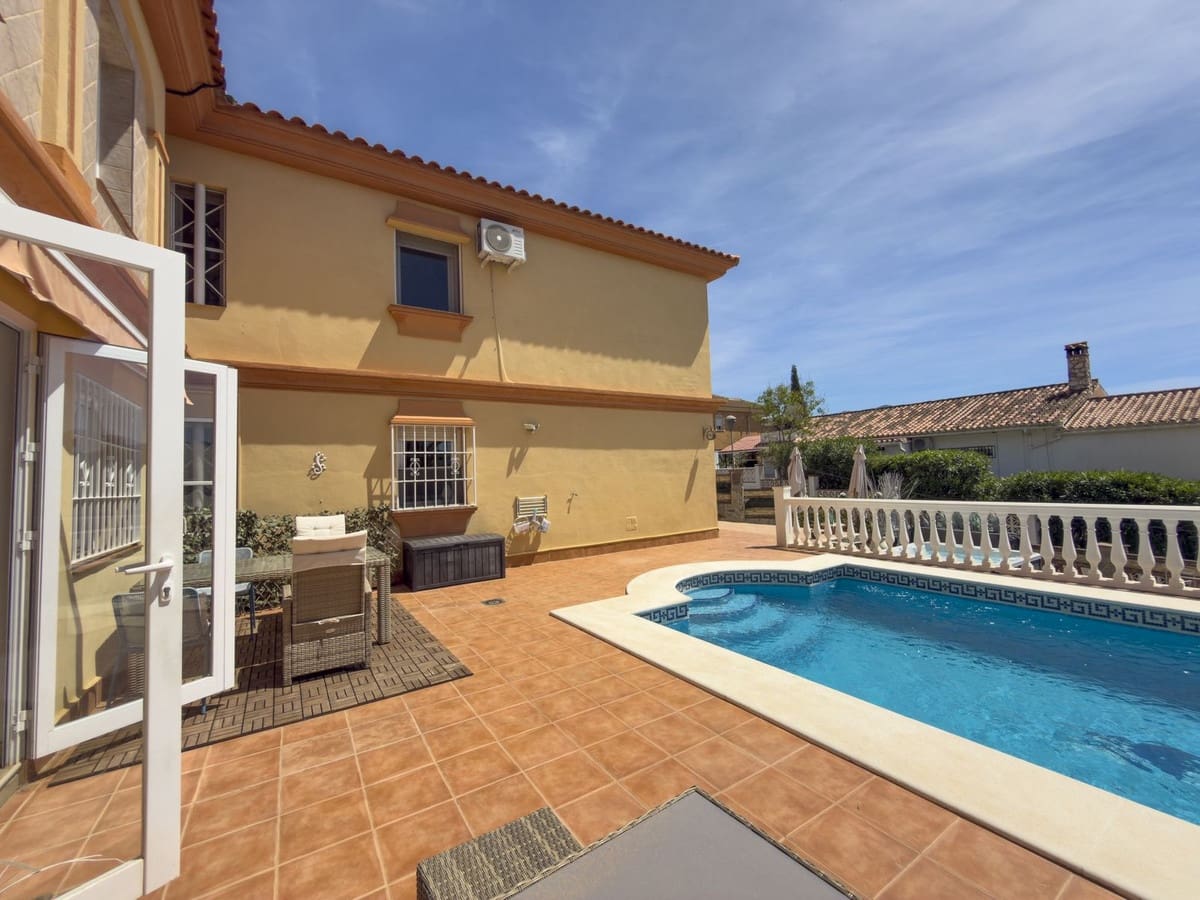 5 slaapkamer Villa te koop in Coin met zwembad garage - € 725.000 (Ref: 9787877)