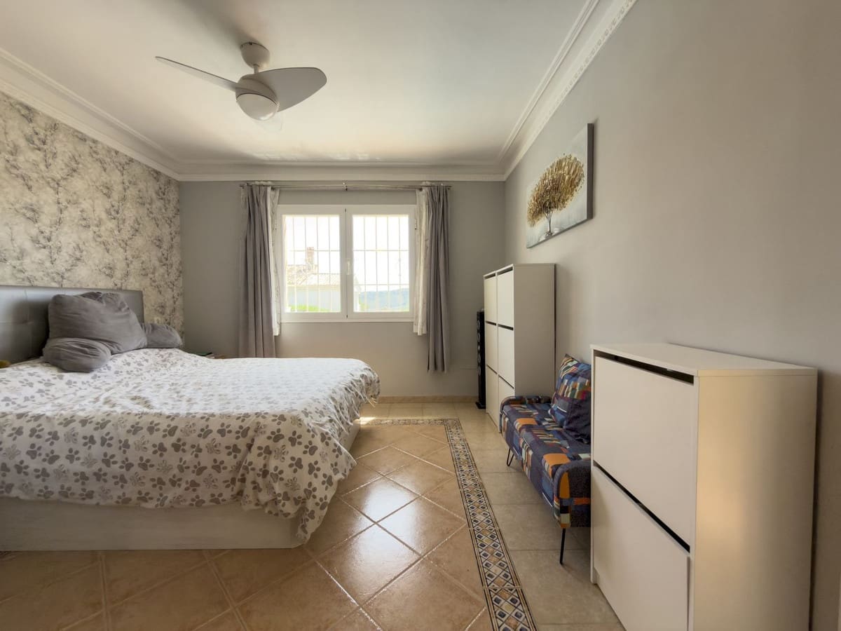 5 slaapkamer Villa te koop in Coin met zwembad garage - € 725.000 (Ref: 9787877)