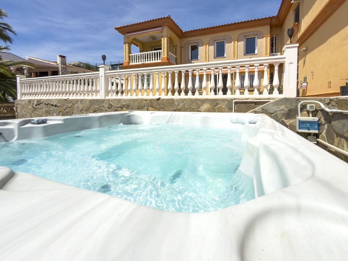 5 slaapkamer Villa te koop in Coin met zwembad garage - € 725.000 (Ref: 9787877)