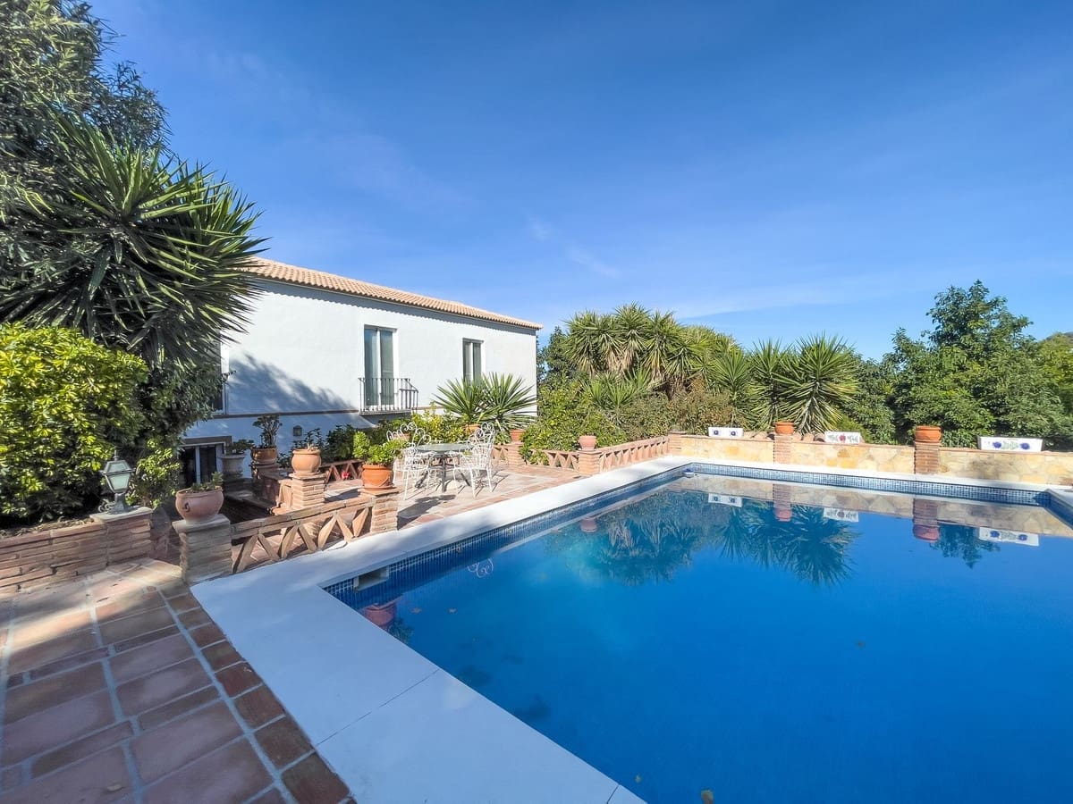 5 sovrum Finca/Hus på landet till salu i Coin med pool garage - 399 000 € (Ref: 9828014)