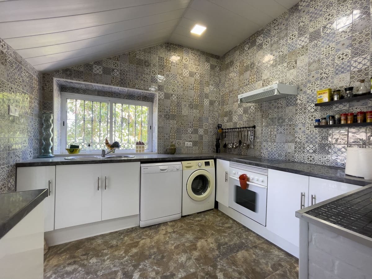 5 sovrum Finca/Hus på landet till salu i Coin med pool garage - 399 000 € (Ref: 9828014)