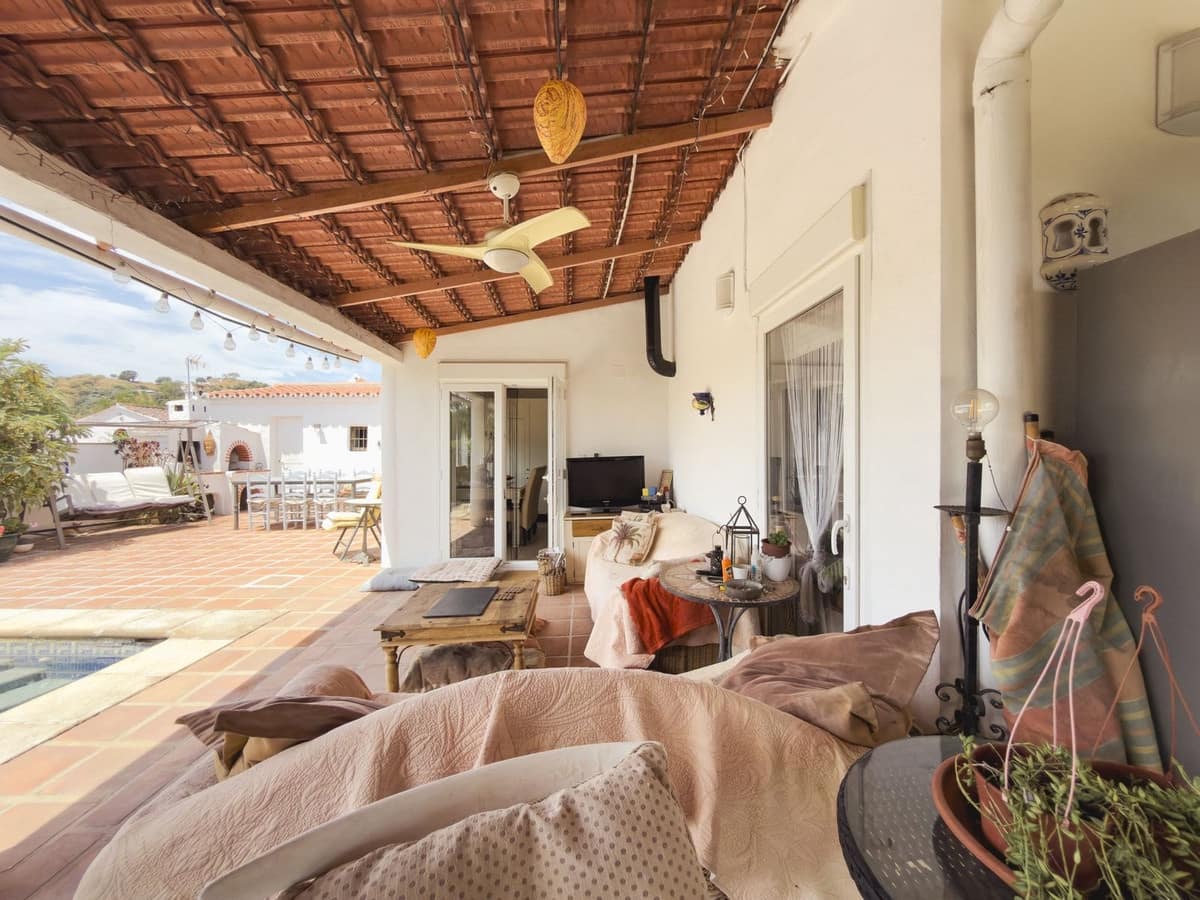 Finca/Casa Rural de 4 habitaciones en Coín en venta con piscina garaje - 525.000 € (Ref: 9940664)