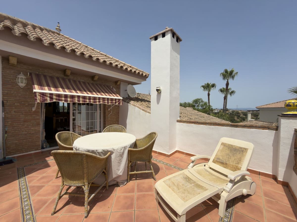 4 bedroom Villa for sale in Coin with pool garage - € 645,000 (Ref: 9968907)