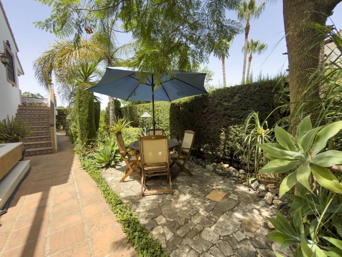 4 bedroom Villa for sale in Coin with pool garage - € 645,000 (Ref: 9968907)