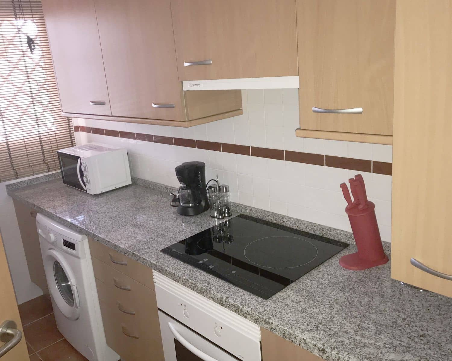 2 Zimmer Apartment zu vermieten in Manilva mit Garage - 700 € (Ref: 5635015)