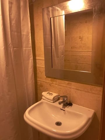 2 Zimmer Apartment zu vermieten in Manilva mit Garage - 700 € (Ref: 5635015)