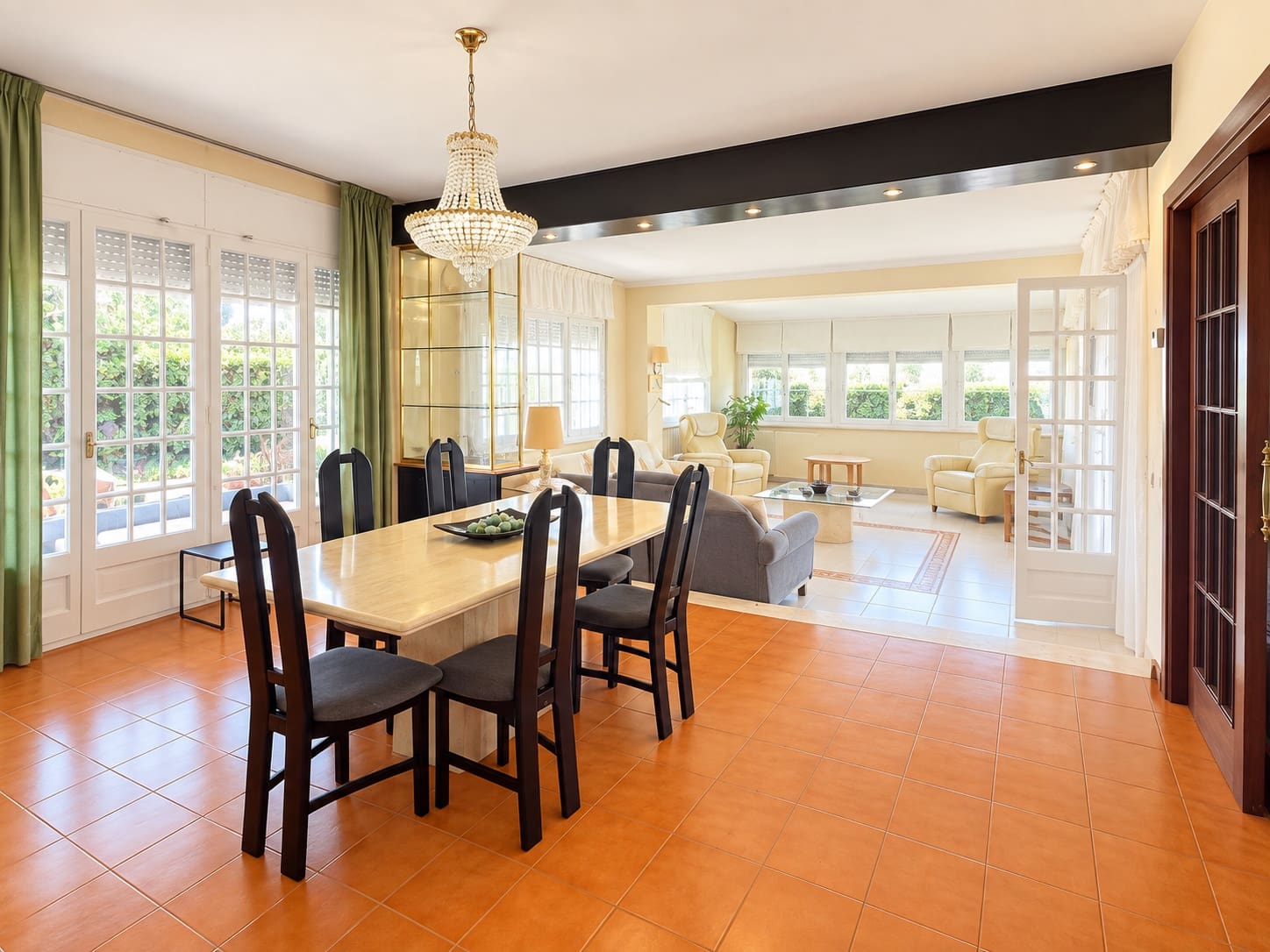 Casa de 4 habitaciones en Canet de Mar en venta con piscina garaje - 800.000 € (Ref: 10110427)