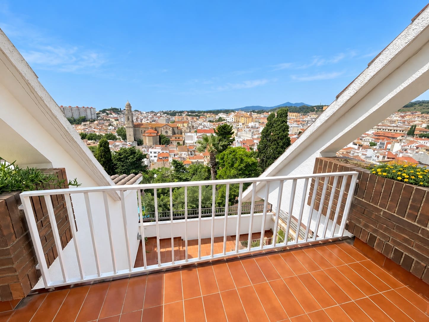 Casa de 4 habitaciones en Canet de Mar en venta con piscina garaje - 800.000 € (Ref: 10110427)