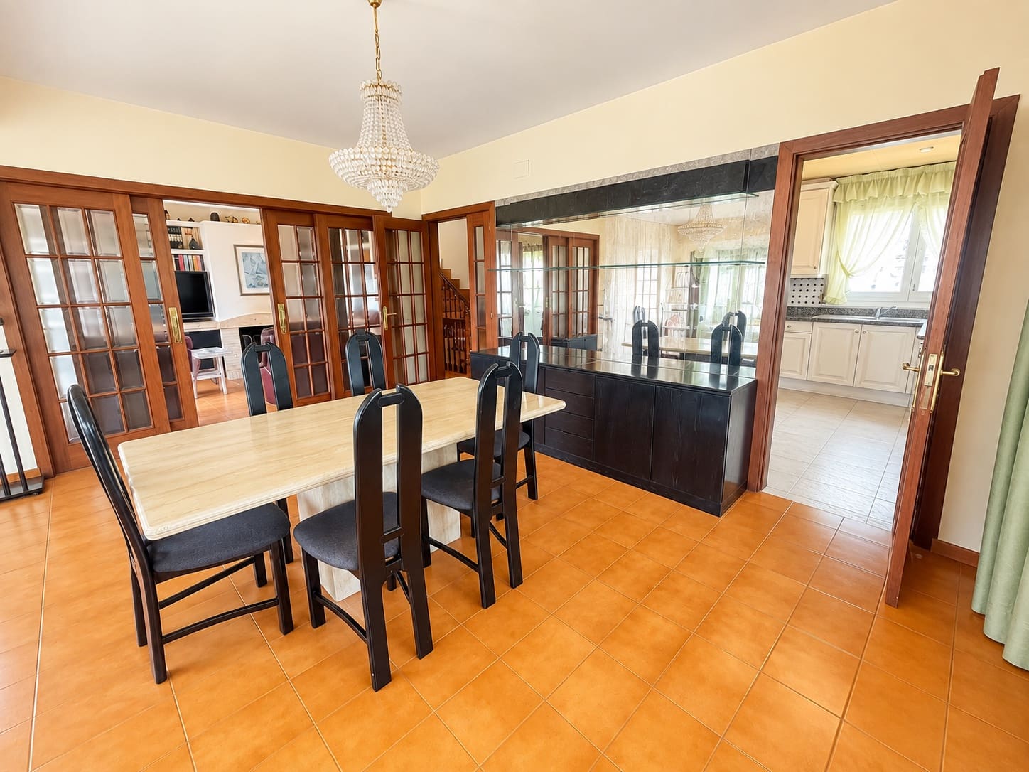 Casa de 4 habitaciones en Canet de Mar en venta con piscina garaje - 800.000 € (Ref: 10110427)