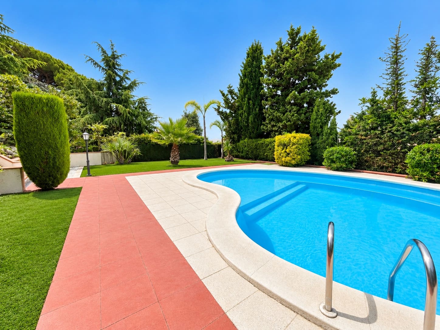 Casa de 4 habitaciones en Canet de Mar en venta con piscina garaje - 800.000 € (Ref: 10110427)