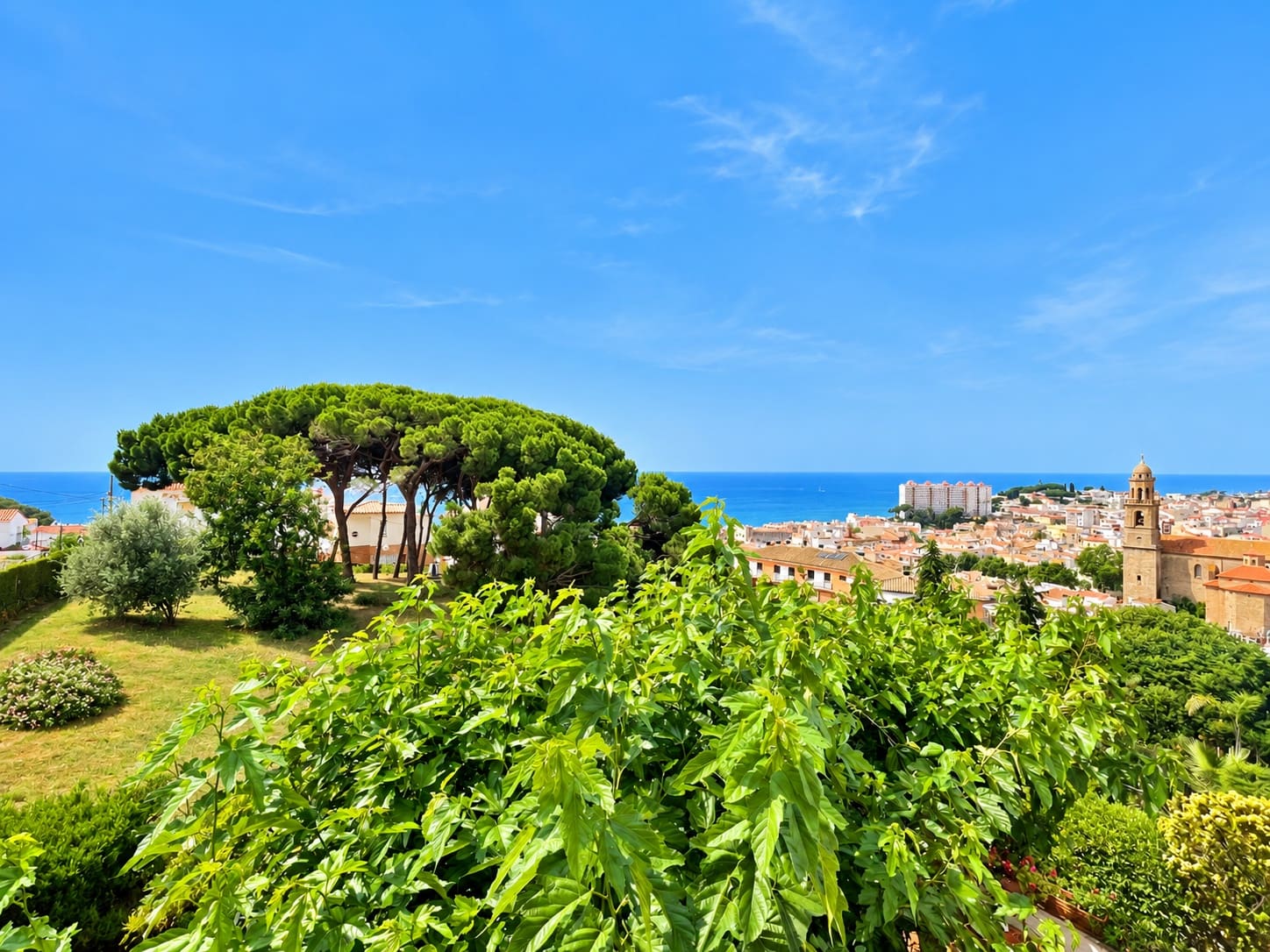 Casa de 4 habitaciones en Canet de Mar en venta con piscina garaje - 800.000 € (Ref: 10110427)
