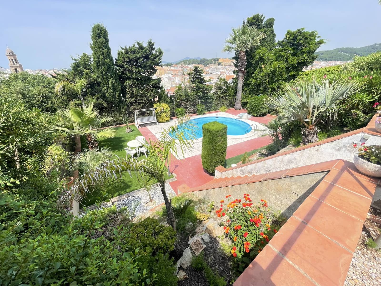 Casa de 4 habitaciones en Canet de Mar en venta con piscina garaje - 800.000 € (Ref: 10110427)