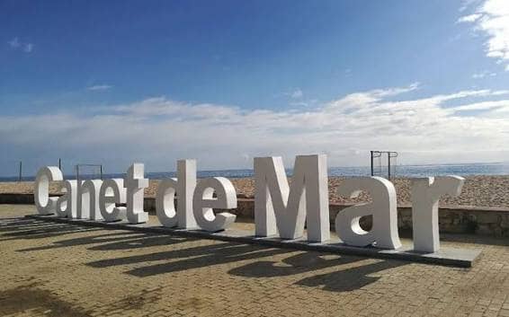 4 bedroom Townhouse for sale in Canet de Mar with pool garage - € 800,000 (Ref: 10110427)