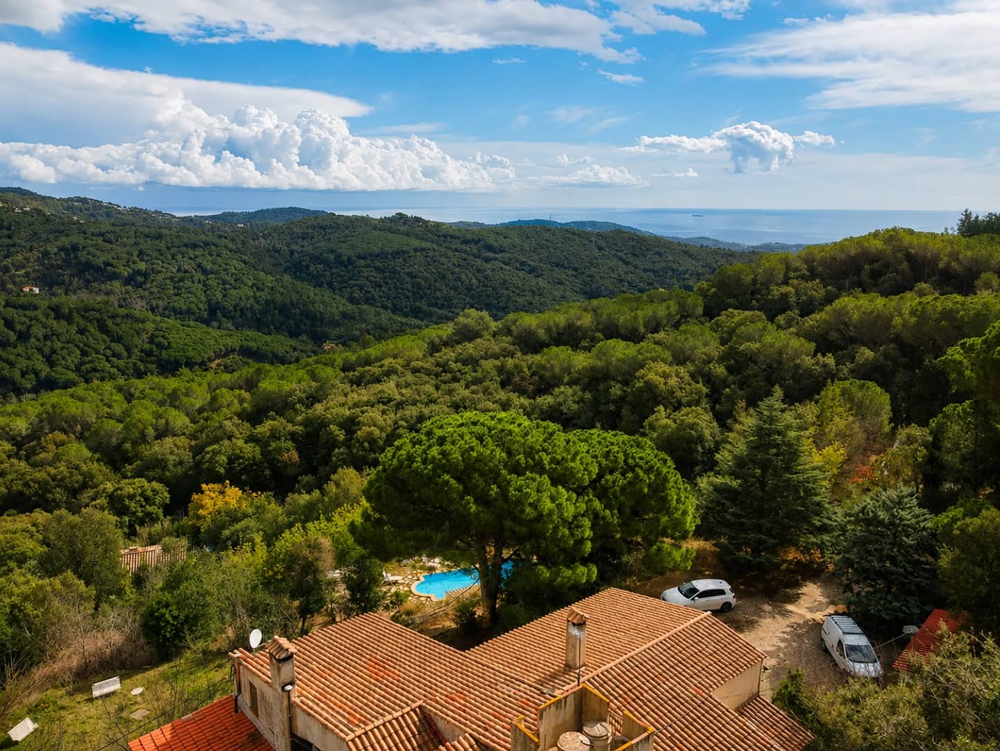 12 bedroom Townhouse for holiday rental in Sant Iscle de Vallalta with pool garage - € 1,600 (Ref: 10111243)