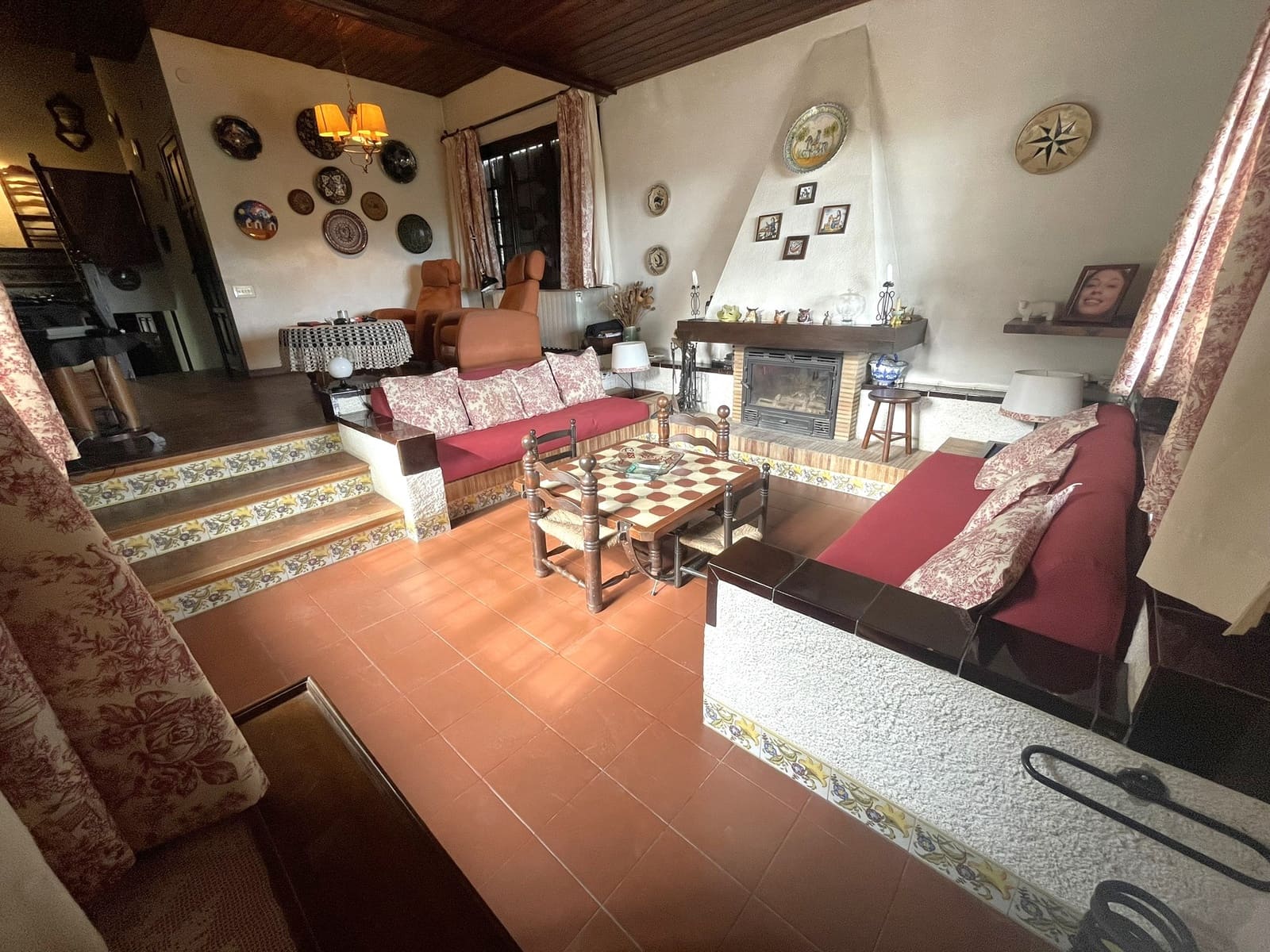 12 bedroom Townhouse for holiday rental in Sant Iscle de Vallalta with pool garage - € 1,600 (Ref: 10111243)