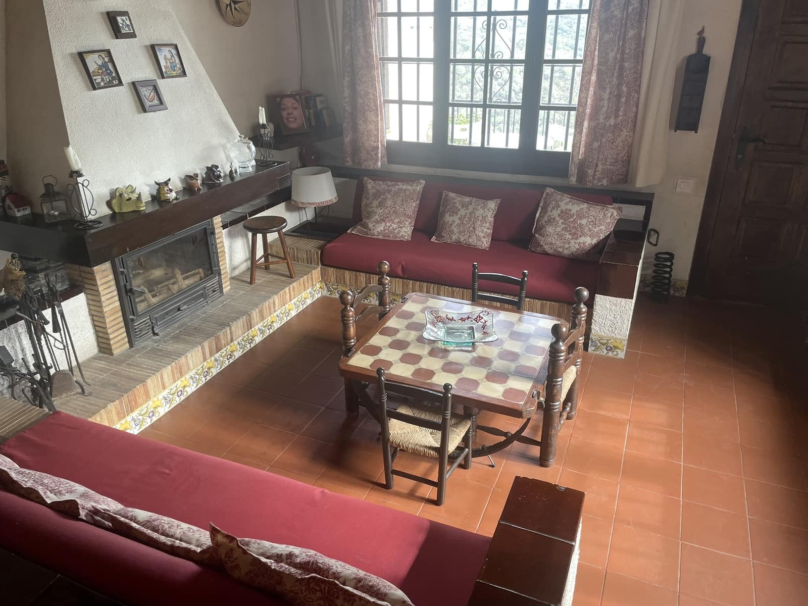 12 bedroom Townhouse for holiday rental in Sant Iscle de Vallalta with pool garage - € 1,600 (Ref: 10111243)