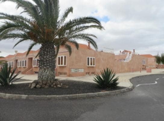 Adosado de 1 habitación en Antigua en venta con piscina garaje - 188.200 € (Ref: 10115850)