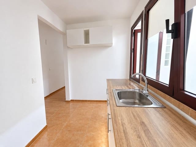 Piso de 2 habitaciones en Puerto del Rosario en venta - 190.000 € (Ref: 10120157)