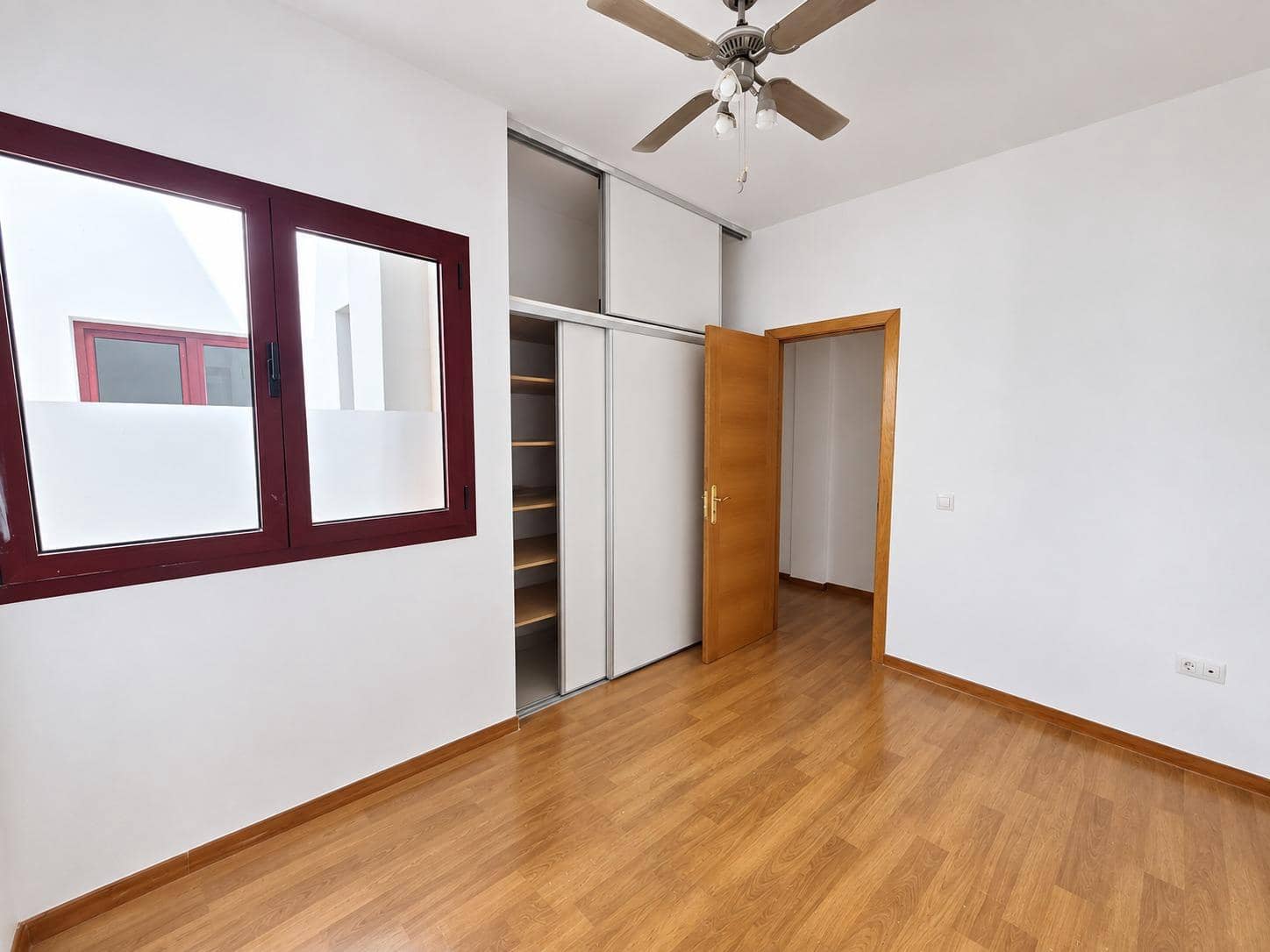 Piso de 2 habitaciones en Puerto del Rosario en venta - 190.000 € (Ref: 10120157)