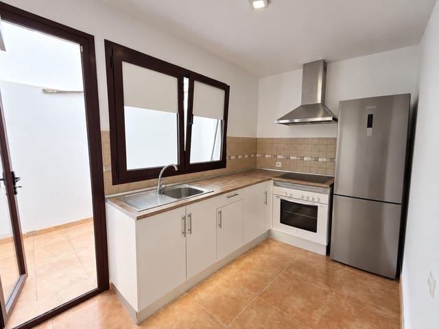 Piso de 2 habitaciones en Puerto del Rosario en venta - 190.000 € (Ref: 10120157)