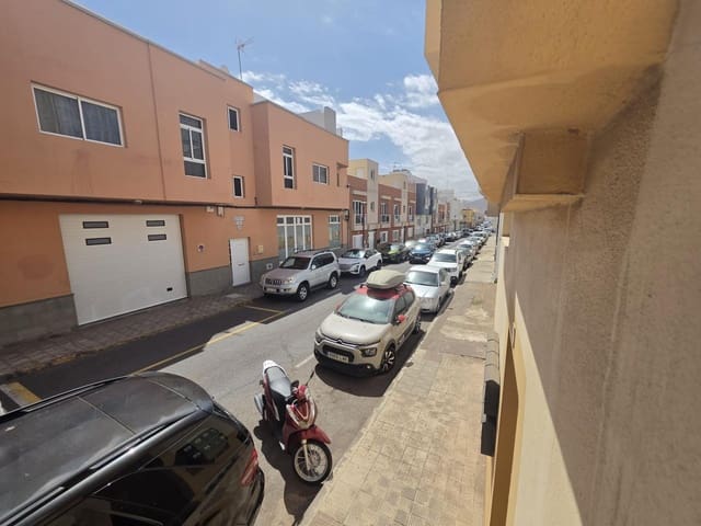 Piso de 2 habitaciones en Puerto del Rosario en venta - 190.000 € (Ref: 10120157)