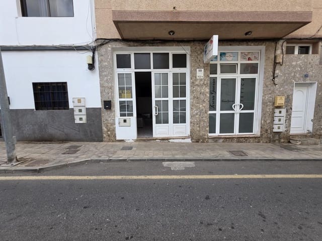 Kommersiell til salgs i Puerto del Rosario - € 92 000 (Ref: 10131837)