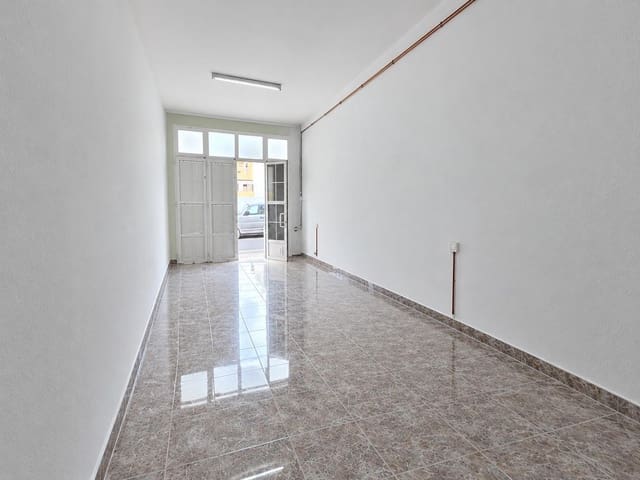 Local Commercial à vendre à Puerto del Rosario - 92 000 € (Ref: 10131837)
