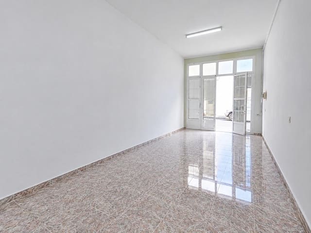 Local Commercial à vendre à Puerto del Rosario - 92 000 € (Ref: 10131837)