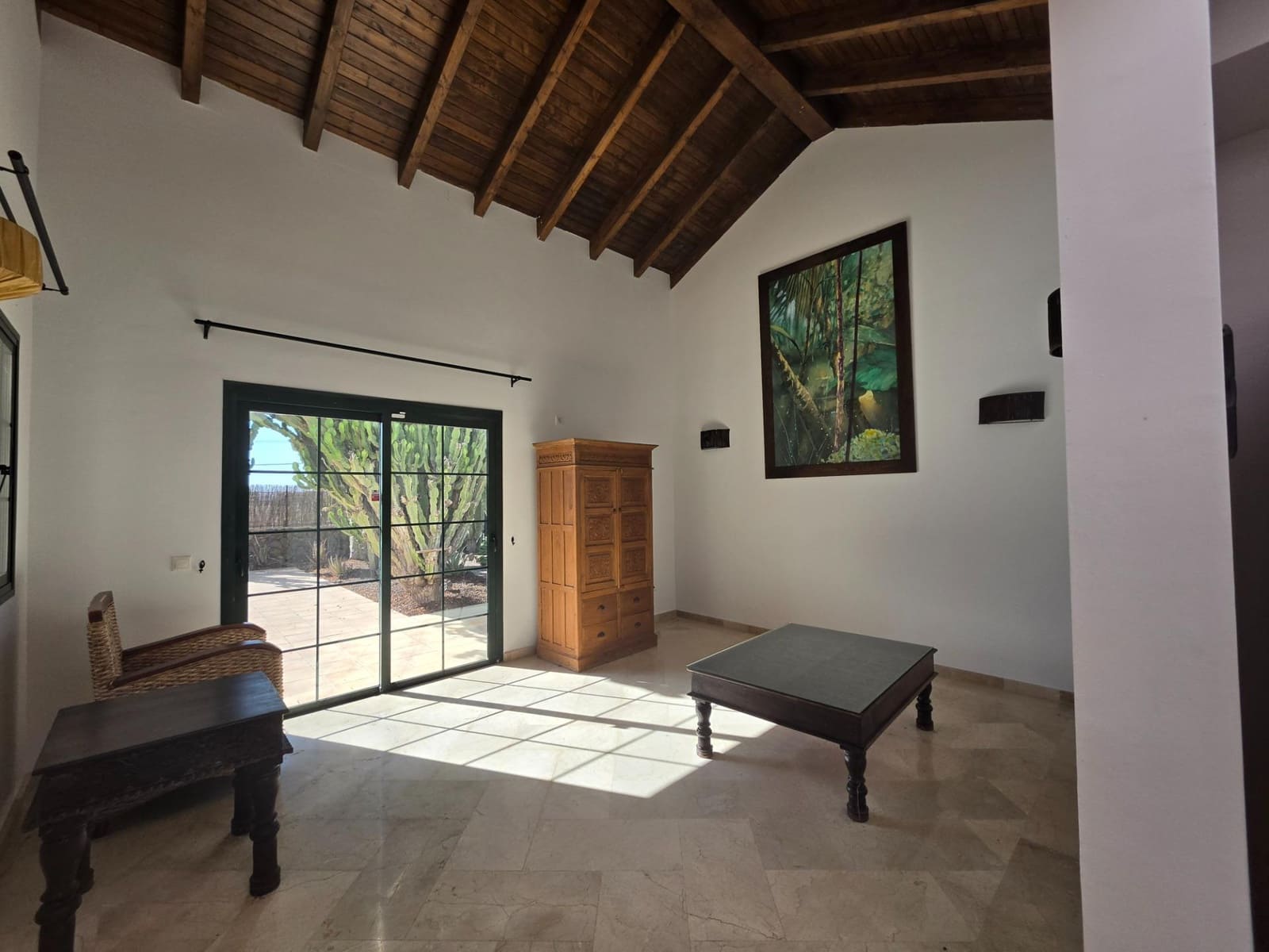 3 bedroom Villa for sale in La Oliva with pool - € 460,000 (Ref: 10159633)
