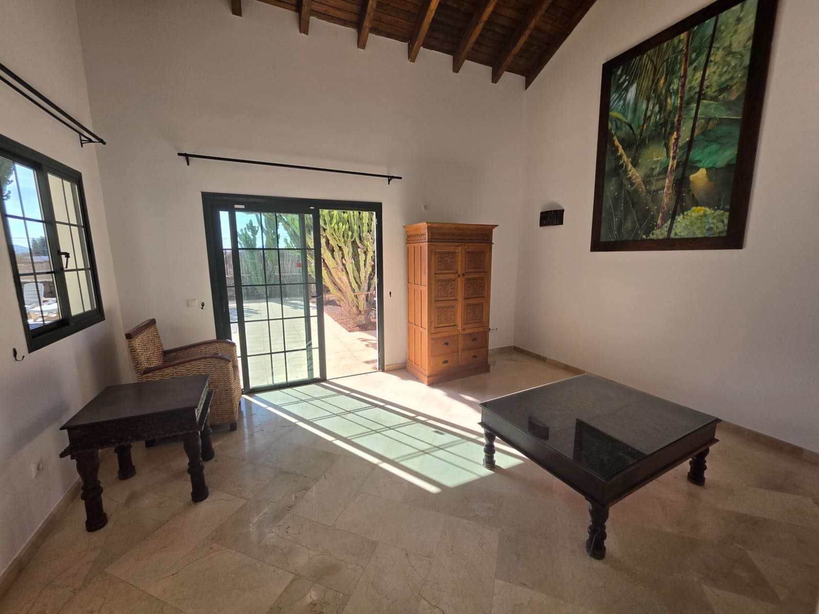 3 bedroom Villa for sale in La Oliva with pool - € 460,000 (Ref: 10159633)
