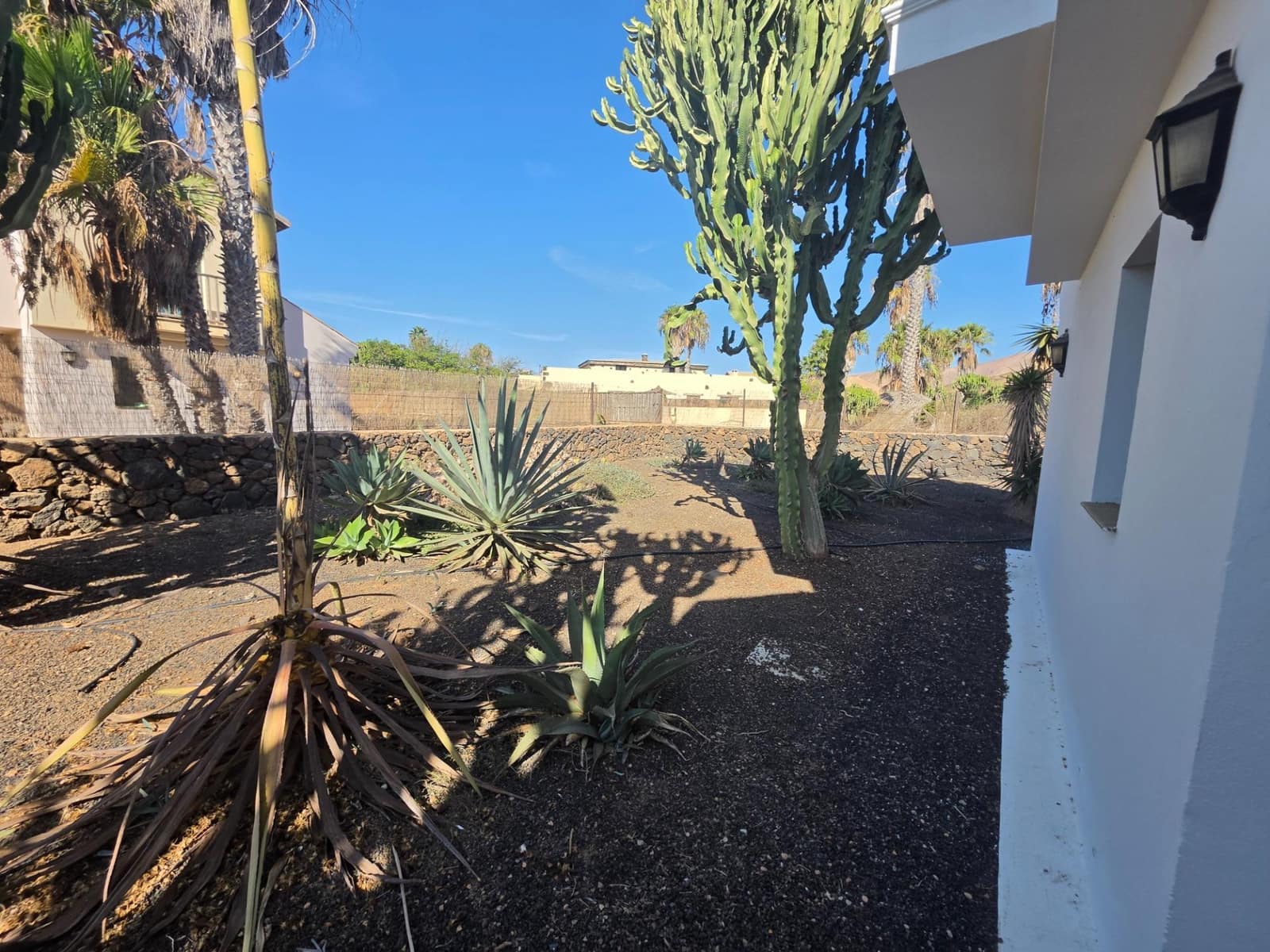 3 bedroom Villa for sale in La Oliva with pool - € 460,000 (Ref: 10159633)
