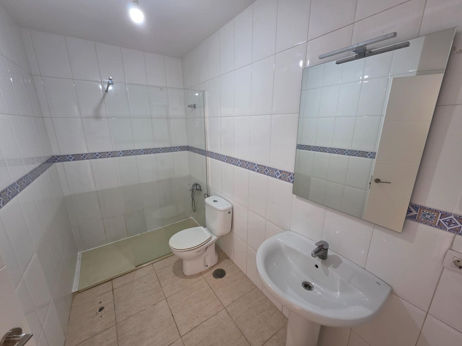 2 soverom Leilighet til salgs i Puerto del Rosario med garasje - € 155 000 (Ref: 10168708)