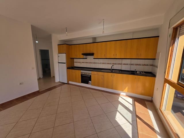 2 soveværelse Lejlighed til salg i Puerto del Rosario med garage - € 155.000 (Ref: 10168708)