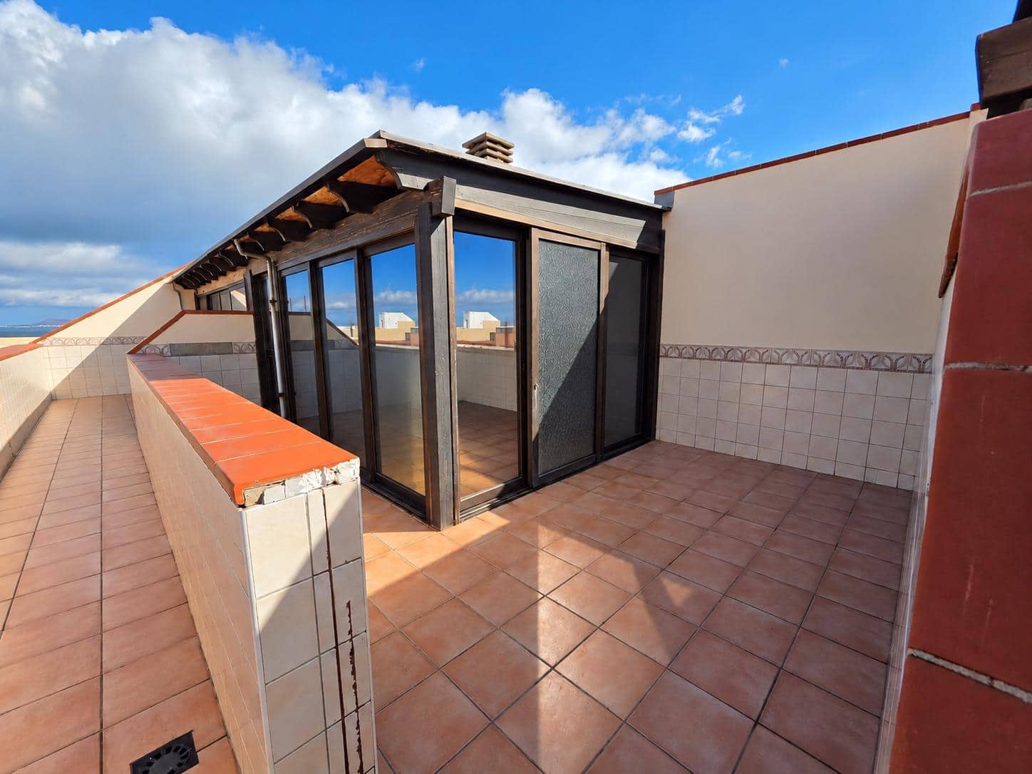 1 bedroom Flat for sale in Corralejo - € 206,000 (Ref: 10171944)