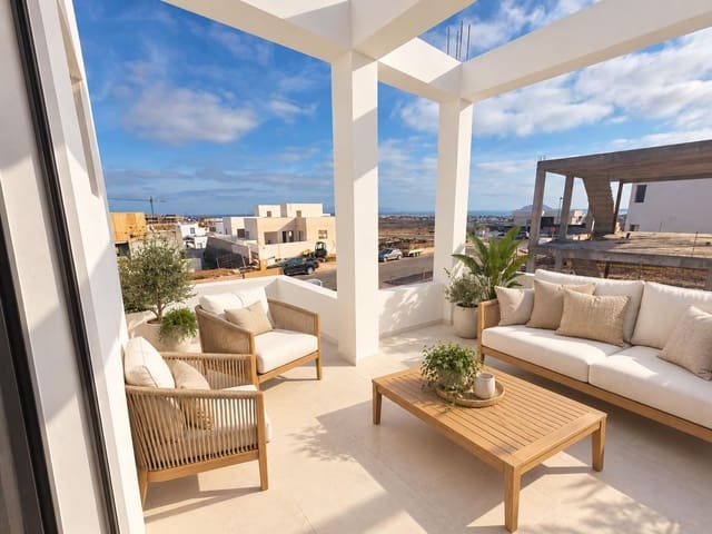 2 soveværelse Villa til salg i Corralejo, La Oliva med swimmingpool - € 650.000 (Ref: 10173886)