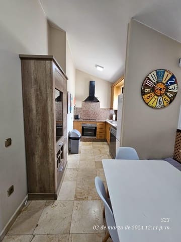 4 soveværelse Villa til salg i Corralejo, La Oliva med swimmingpool - € 890.000 (Ref: 8155170)