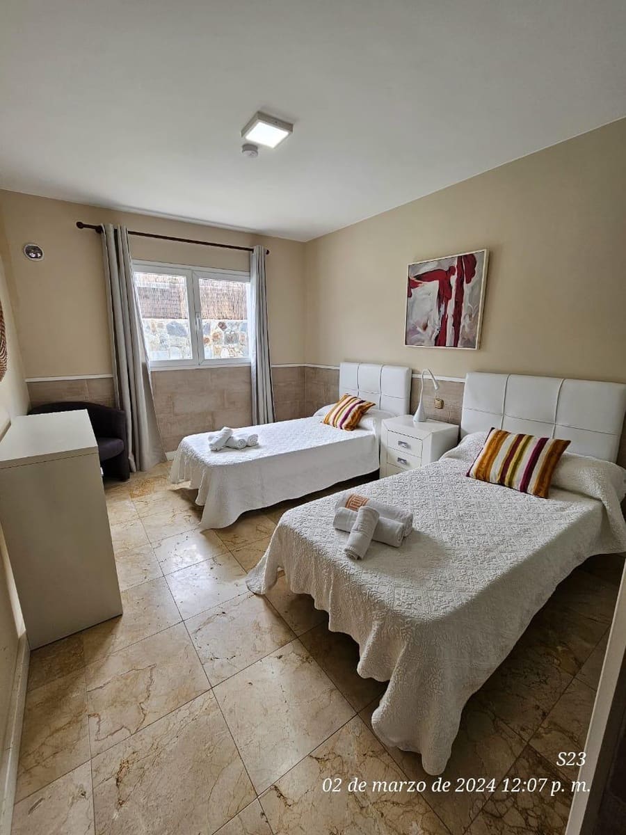 4 soveværelse Villa til salg i Corralejo med swimmingpool - € 890.000 (Ref: 8155170)