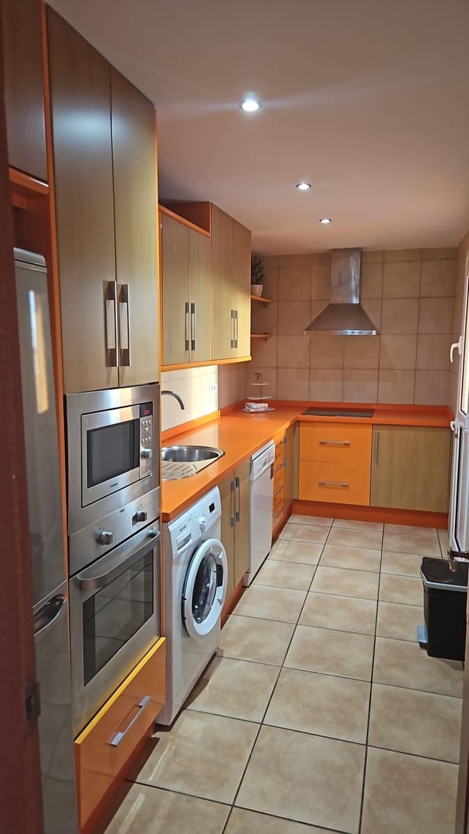 3 soveværelse Villa til salg i Corralejo med swimmingpool - € 475.000 (Ref: 8343264)