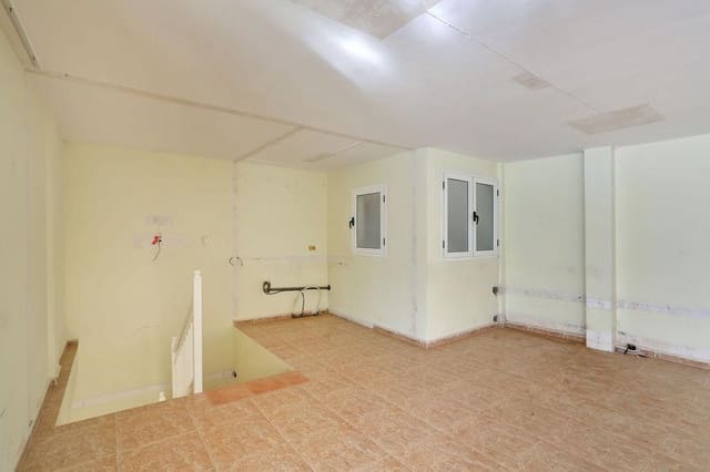 Commercieel te koop in Puerto del Rosario - € 195.000 (Ref: 8362924)